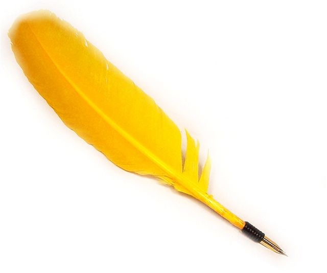 Free quill feather pen clipart.
