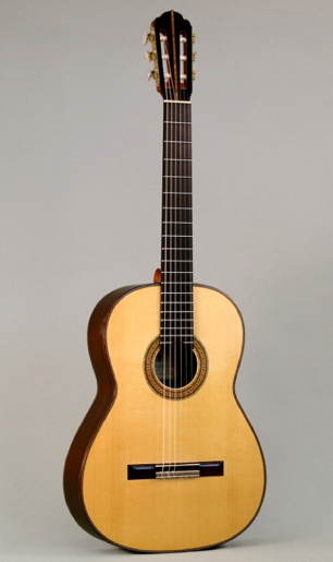 Handmade Guitars, Custom Guitars, Classical Guitars - Simon 