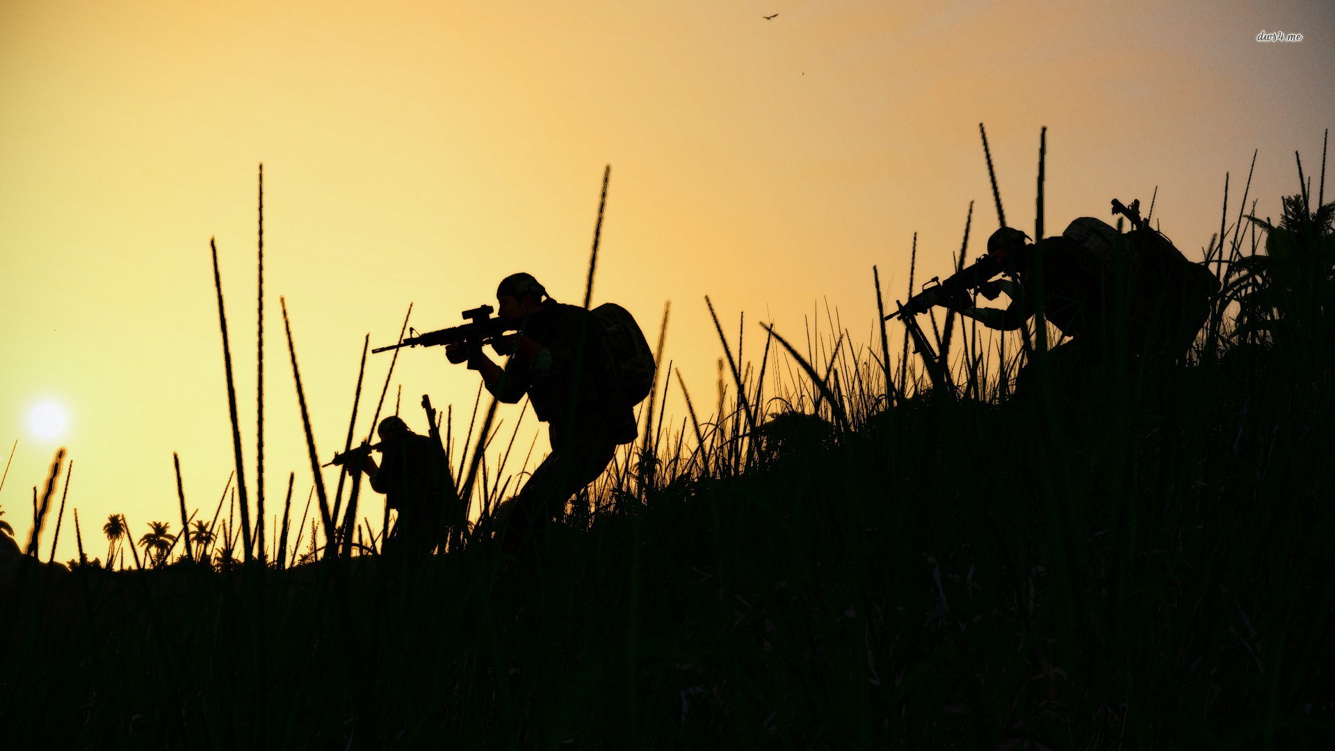 Silhouettes of soldiers attacking wallpaper - Photography 