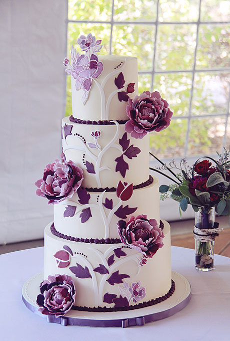 Beautiful Wedding Cakes for Every Season | Wedding Cakes | Brides 