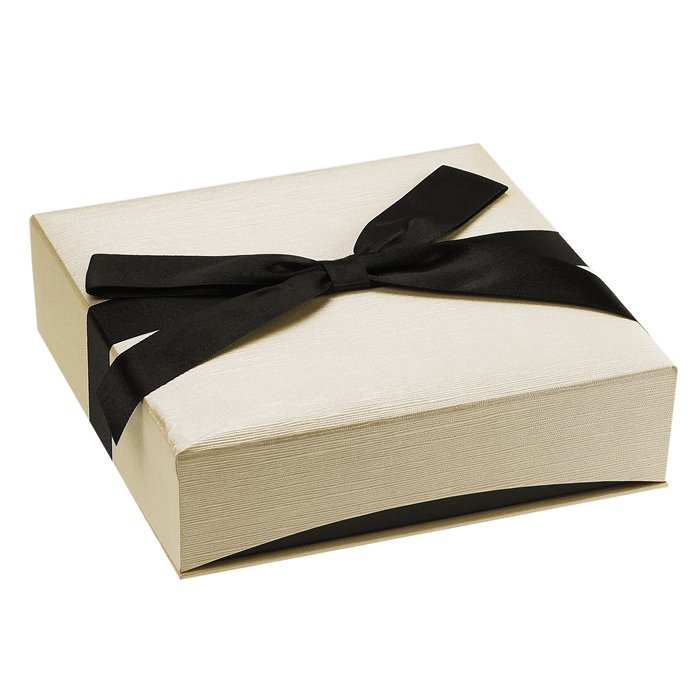Ribbon-Wrapped Cream and Black Faux Linen Necklace Gift Box
