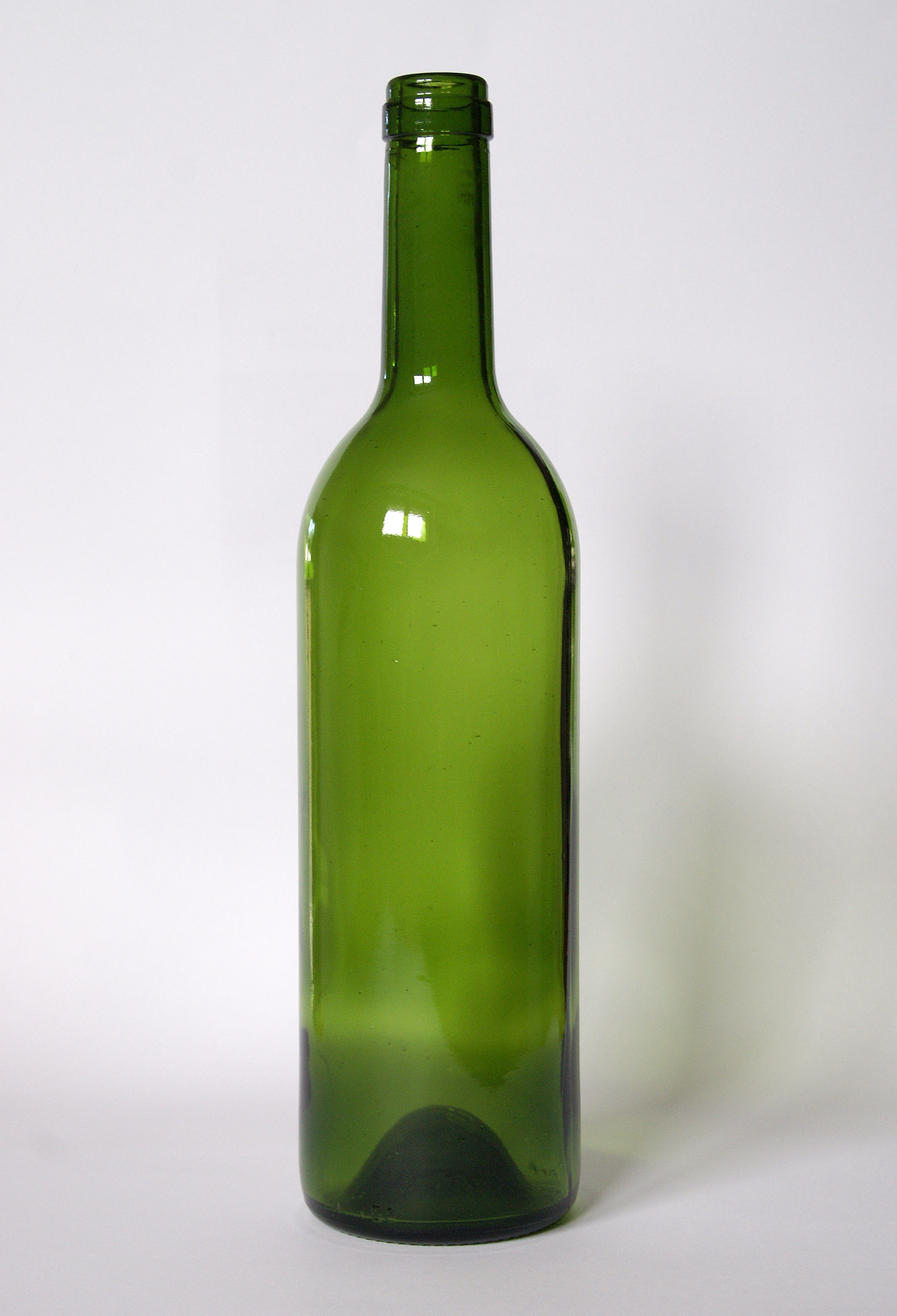 File:Empty Wine bottle - Wikimedia Commons