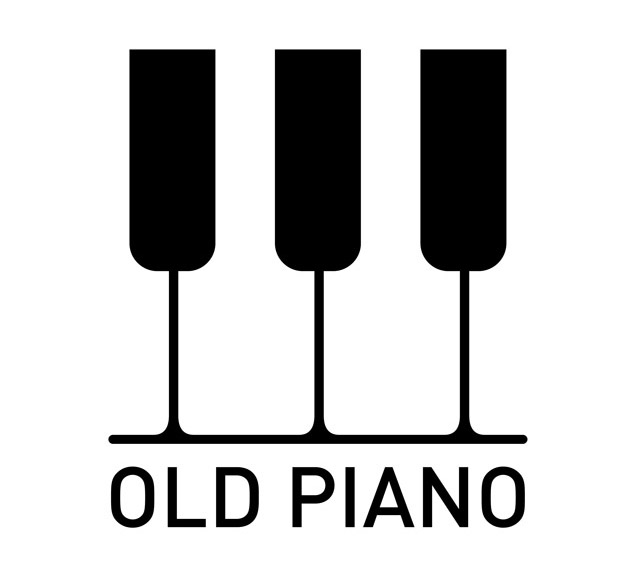 Old Piano - Alexey Golev | Graphic Design  Illustration
