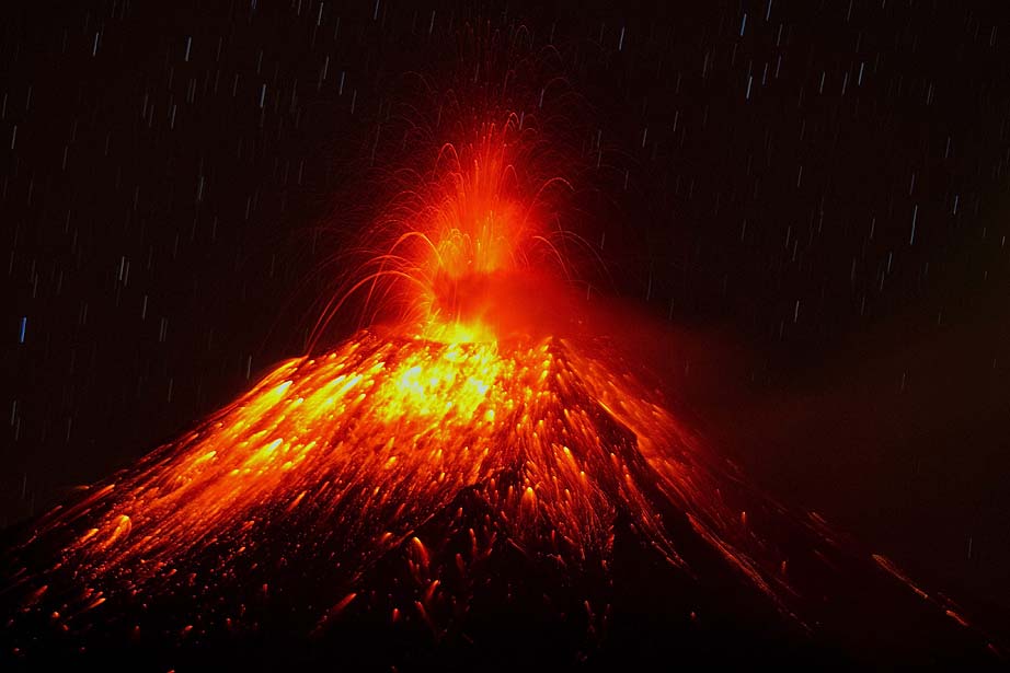 Tungurahua volcano erupts in Ecuador - Framework - Photos and 