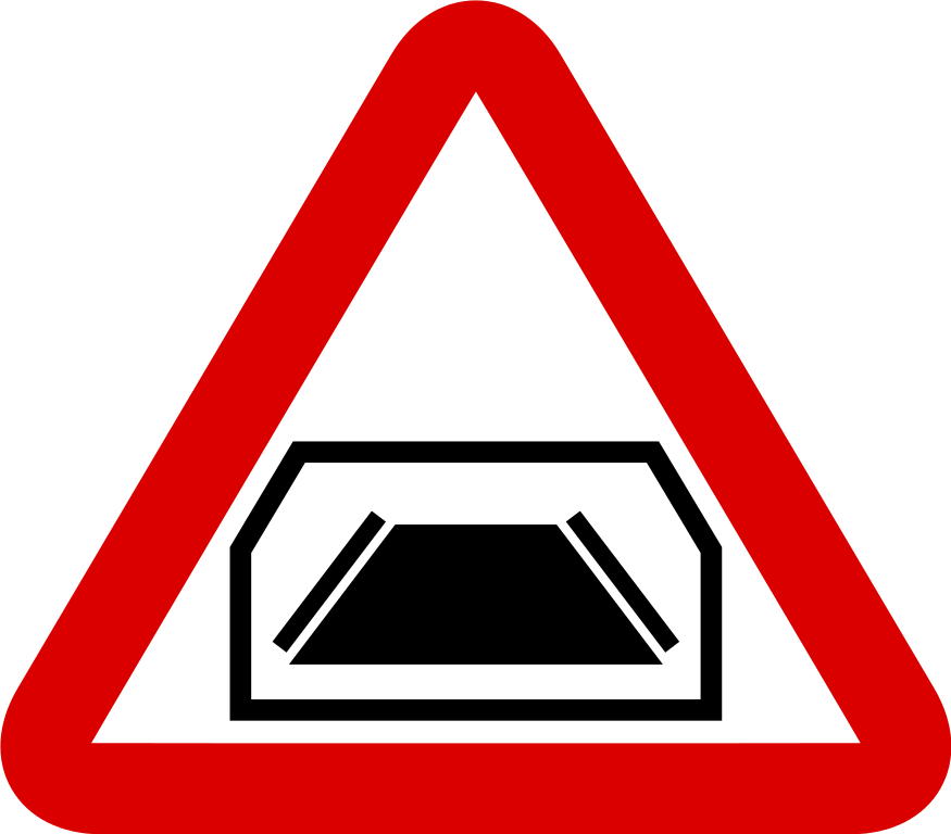 File:Singapore Road Signs - Warning Sign - tunnel ahead 