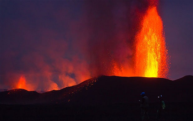 Virunga invites tourists to see Mount Nyamulagira volcano erupt 