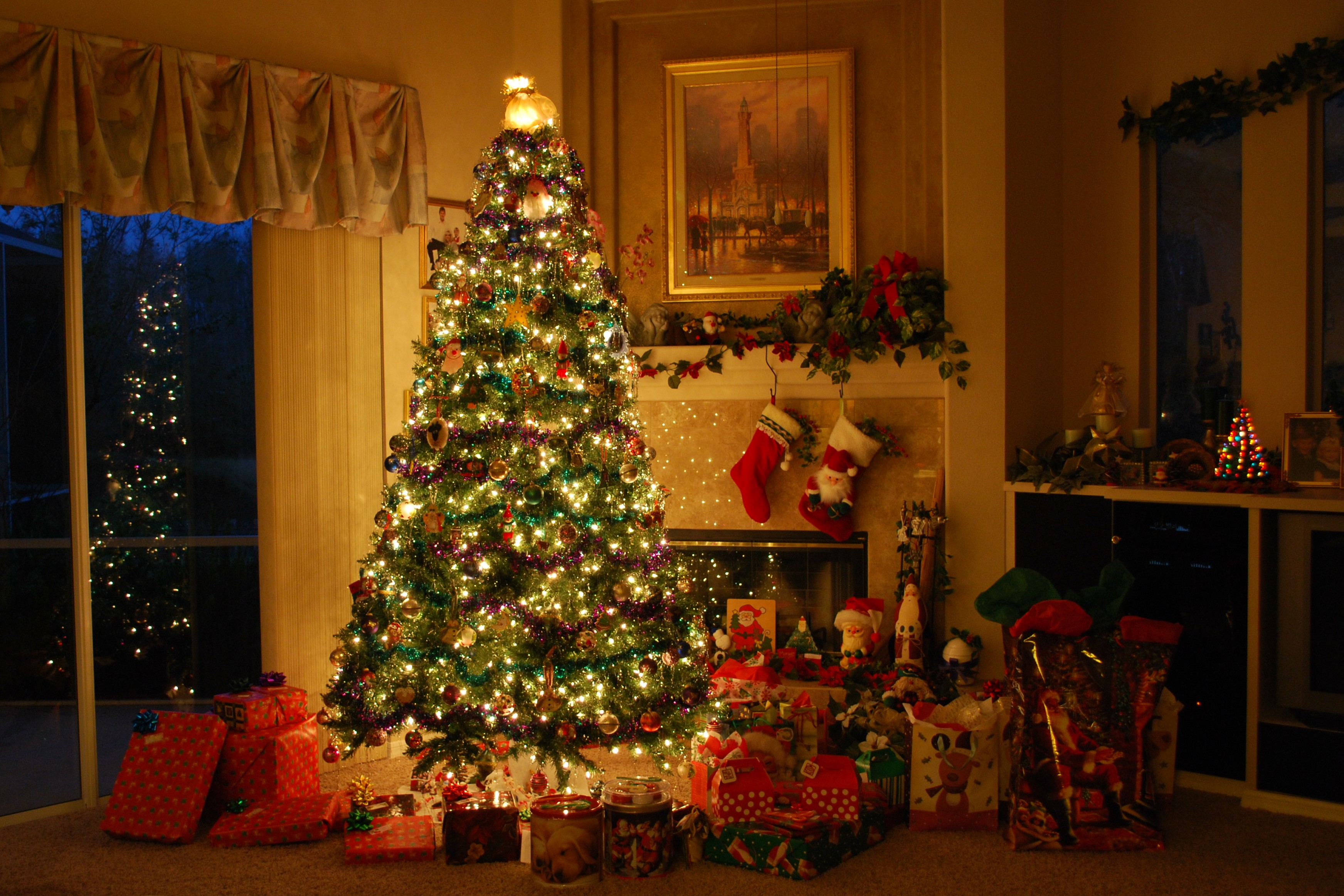 Clip Art Homes Decorated For Christmas
