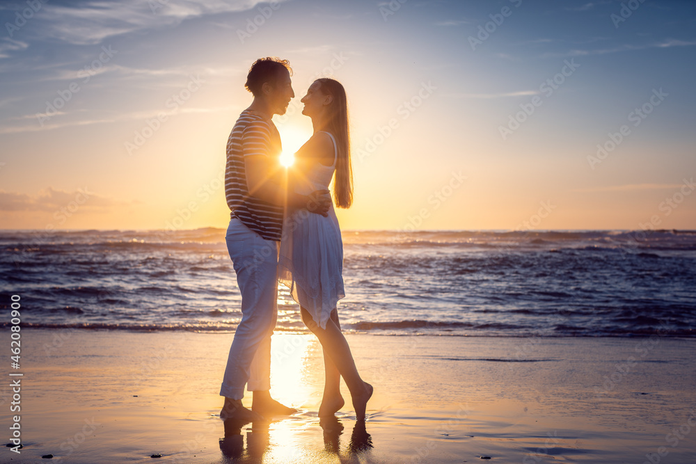 romantic beachs - Clip Art Library