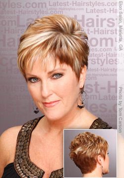 Stylish Short Pixie Haircut for Women - Modern Layered Blonde Cut