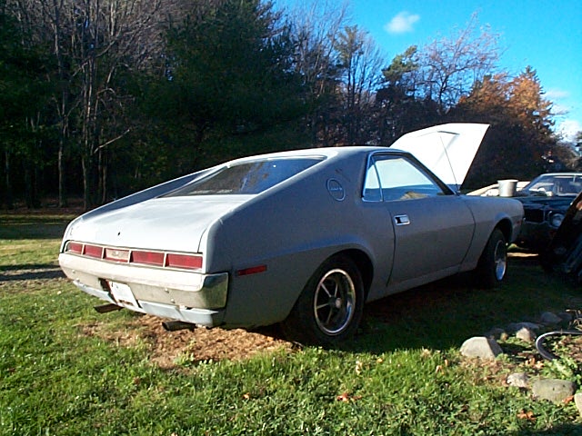 AMC Gremlin Coupe - Classic 1970s American Compact Car for Enthusiasts