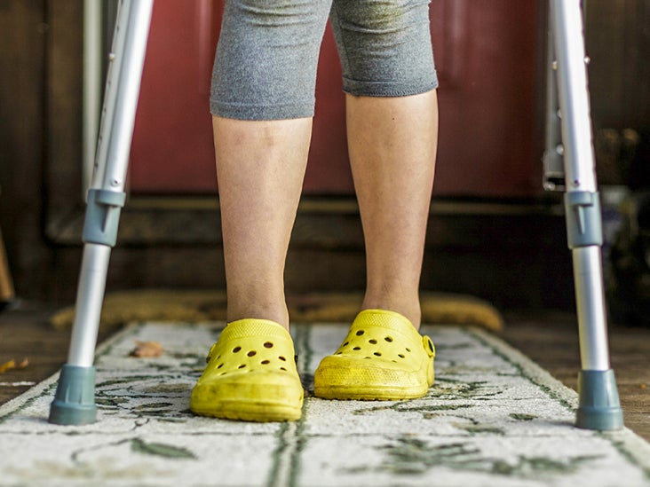 Recovery at Home: Comfortable Footwear for Mobility Aid Users
