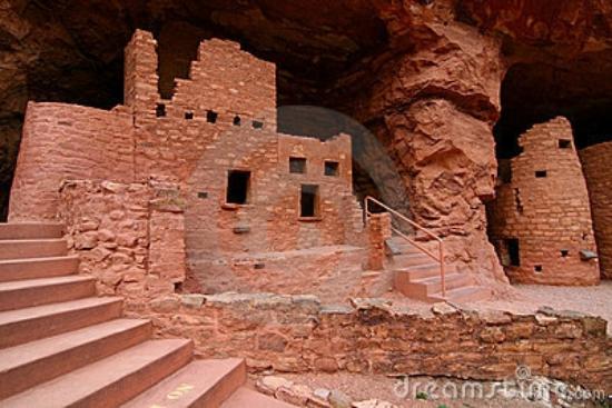 Mesa Verde Cliff Dwellings - Ancient Ancestral Puebloan Architecture