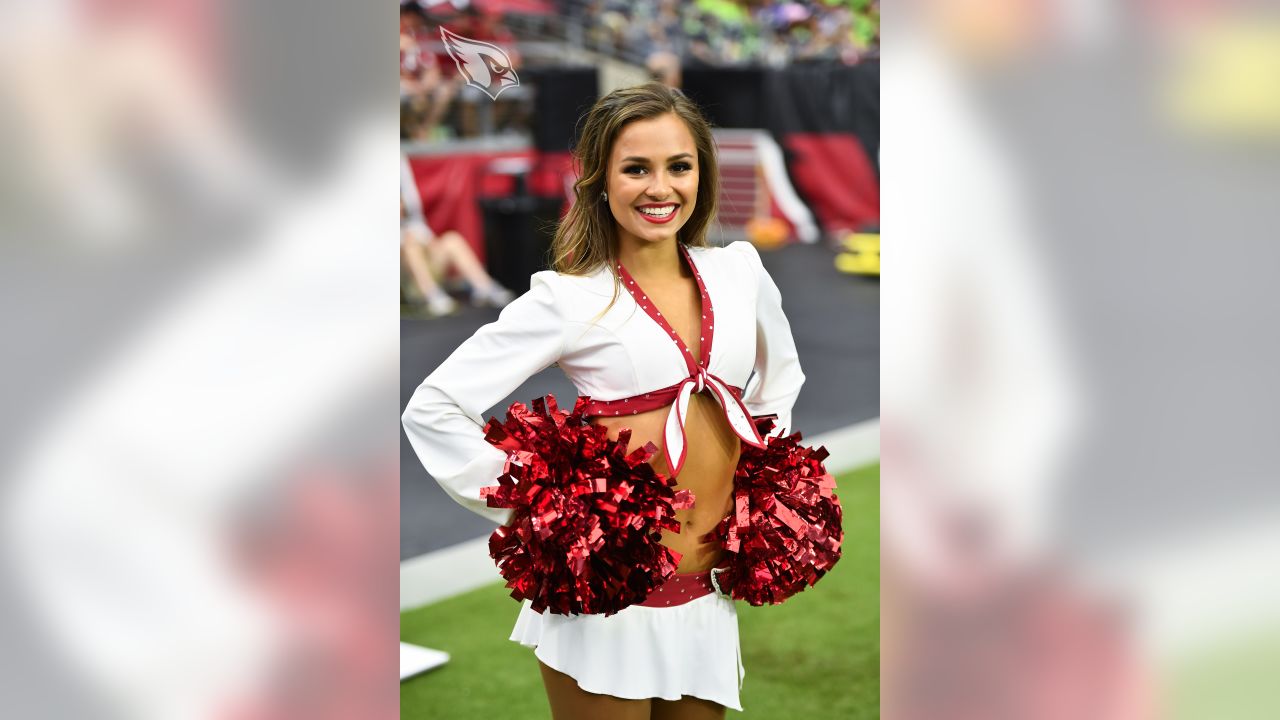 Arizona Cardinals Cheerleader Photo - Official Team Spirit