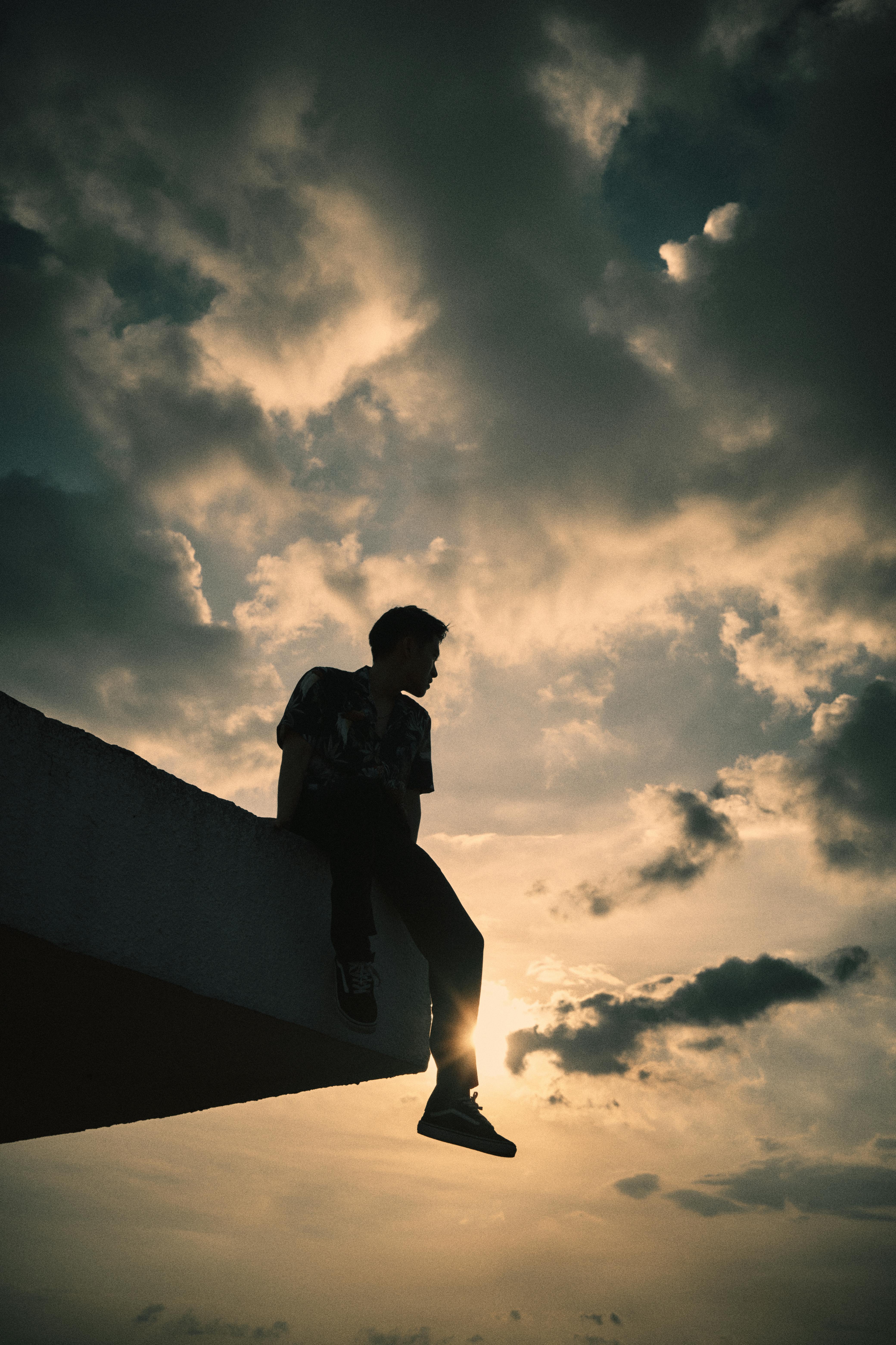 Alone Man Photos, Download The BEST Free Alone Man Stock Photos ...