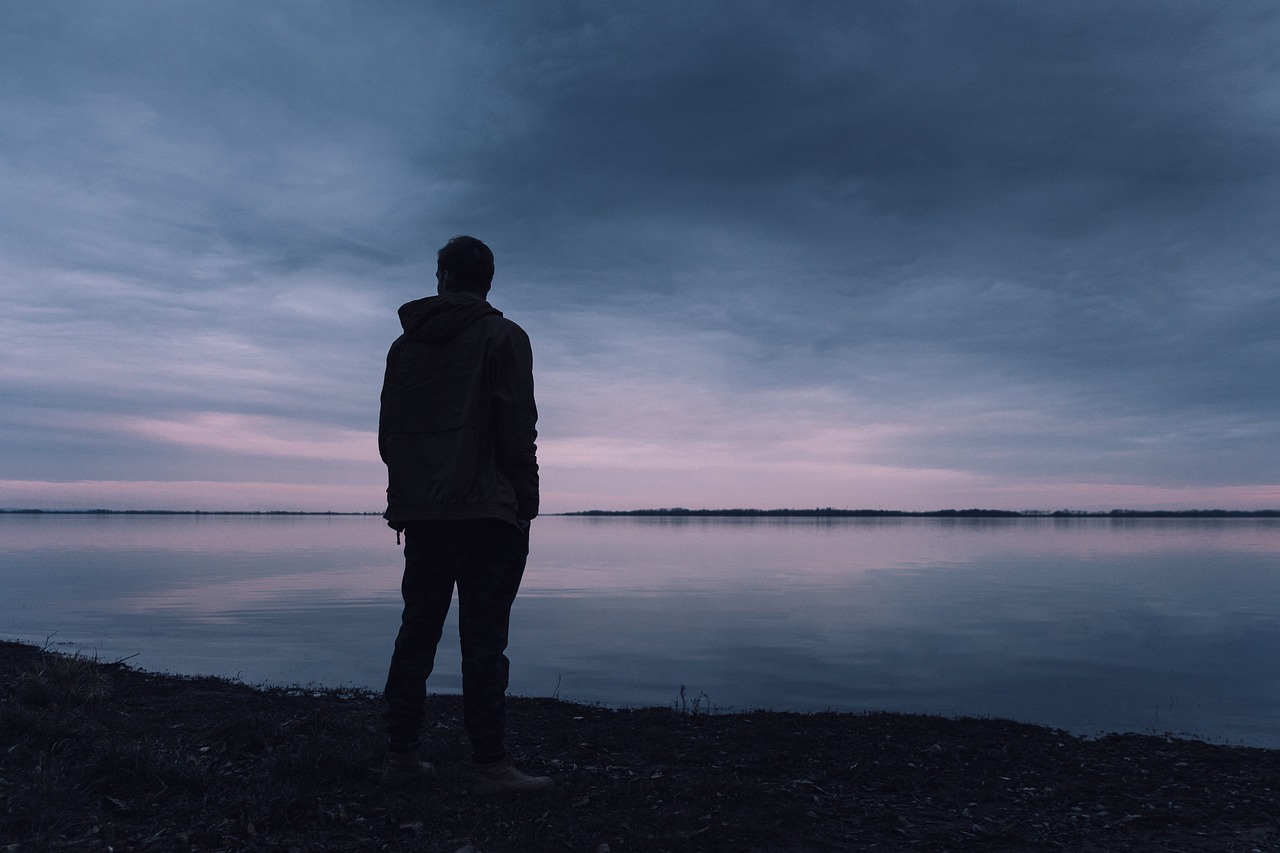 80,000+ Free Man Alone &amp; Alone Images - Pixabay