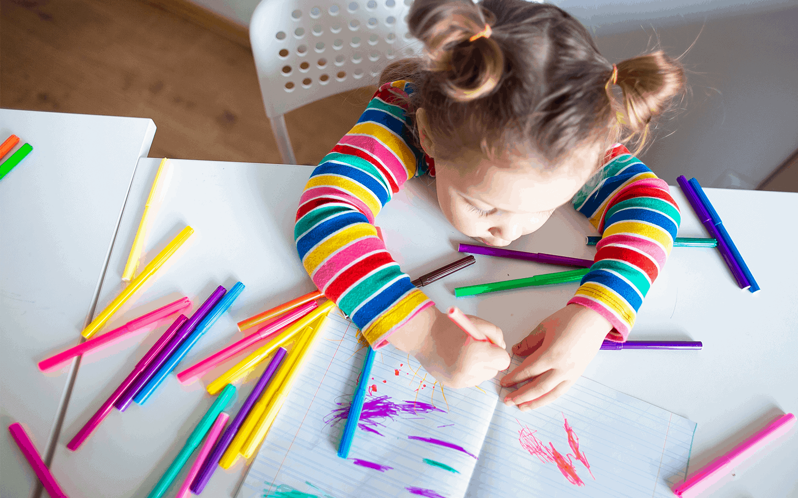 Benefits of Art &amp; Expert Tips to Introduce Art to Young Children