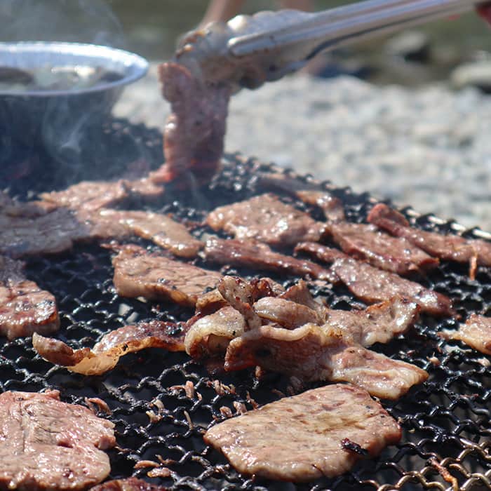 Akigawa-bashi Bridge River Park BBQ Land | category | TOKYO ...