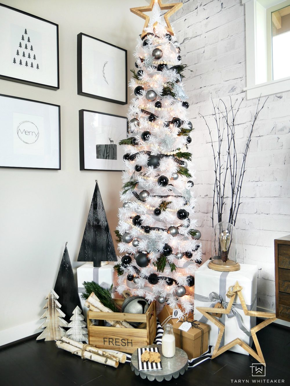 black and white christmas images