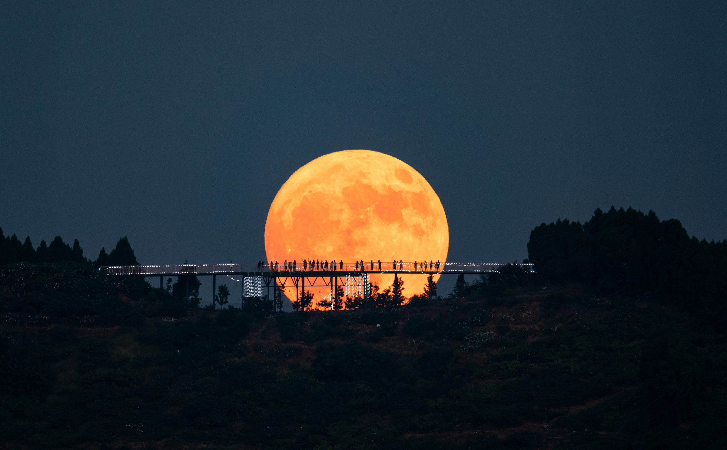 See the Rare Super Blue Moon in Photos | TIME