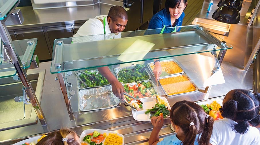 10 Tips for Running a Successful School Cafeteria | Vanco