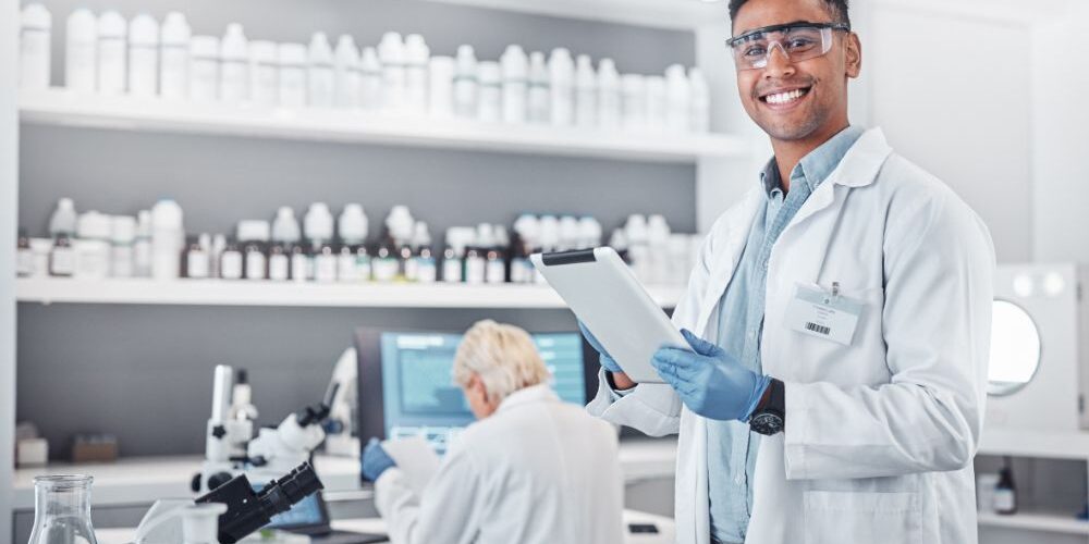 4 Reasons Chemists Are in High Demand Right Now