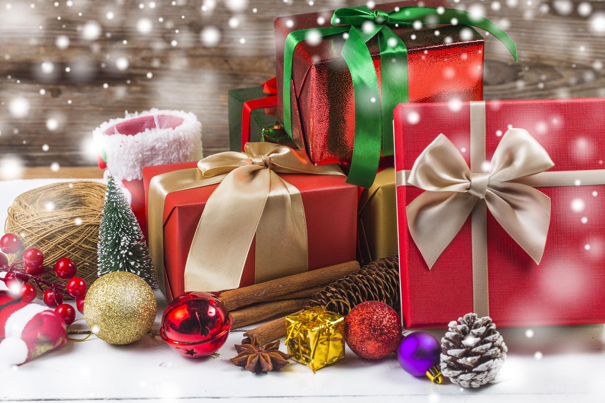 Extravagant Christmas Gifts: Ideas for Memorable Celebrations