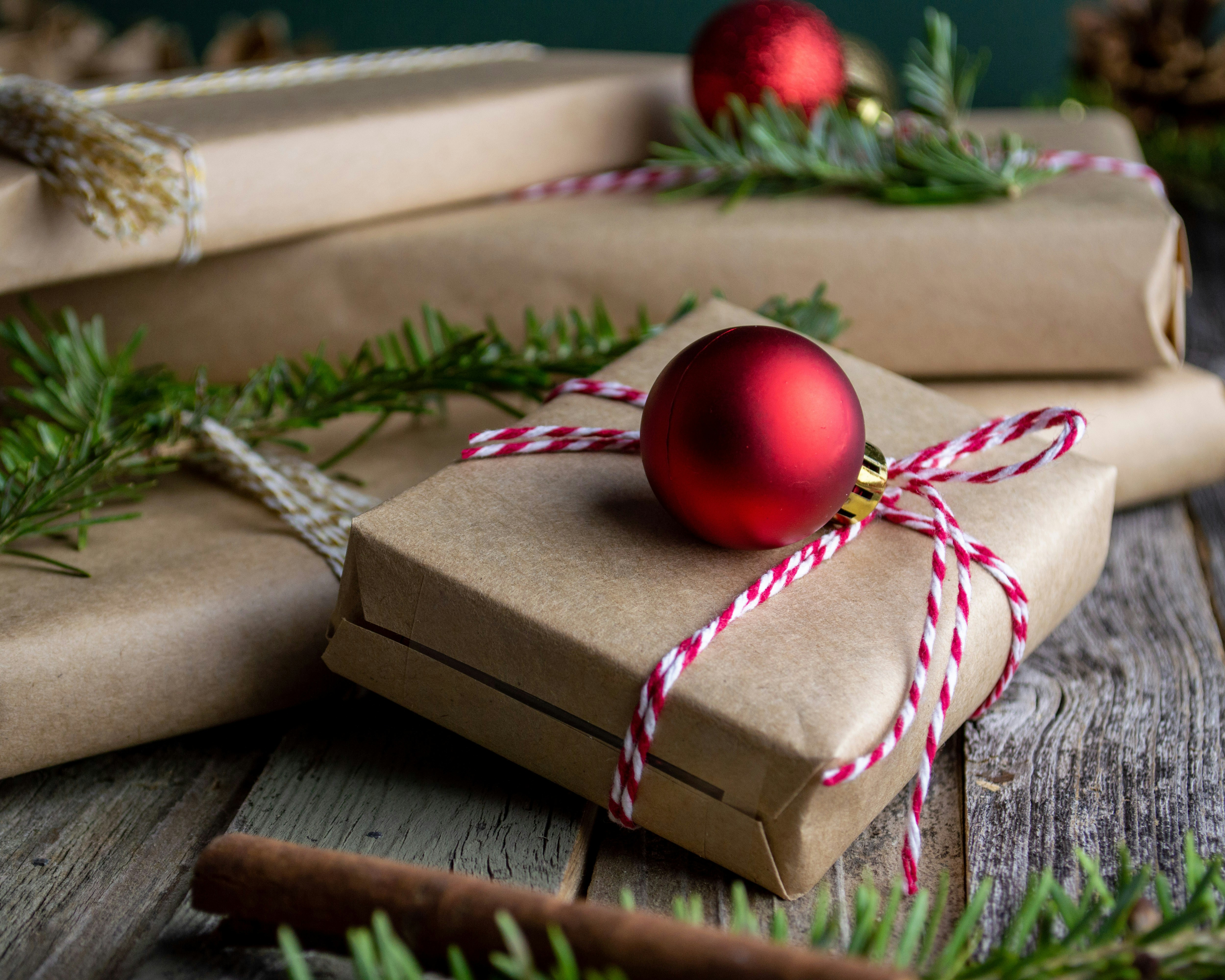 christmas presents pictures