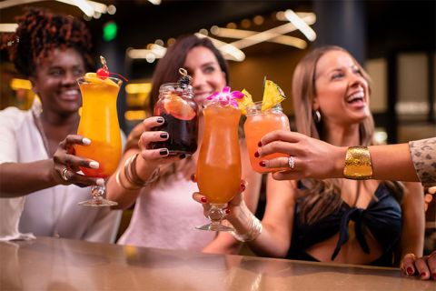Cocktail Making Classes - Very Valencia
