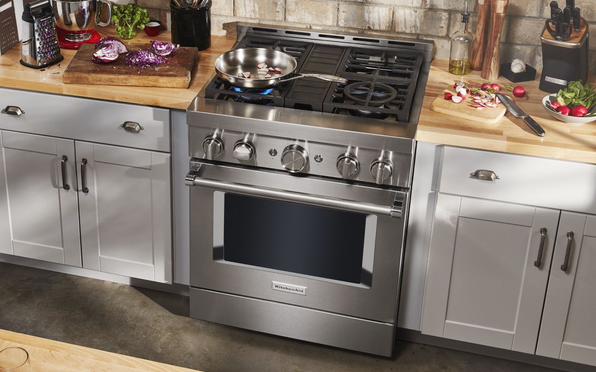 Commercial-Style &amp; Pro-Style Ranges: 2025 Buying Guide | KitchenAid