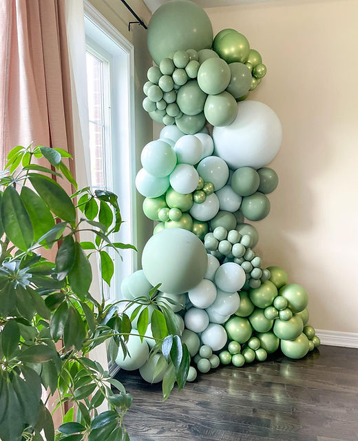 9 Corner Garland