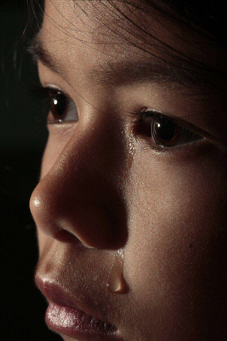 Face Of A Little Girl Crying – Bild kaufen – 70330381 ❘ Image ...