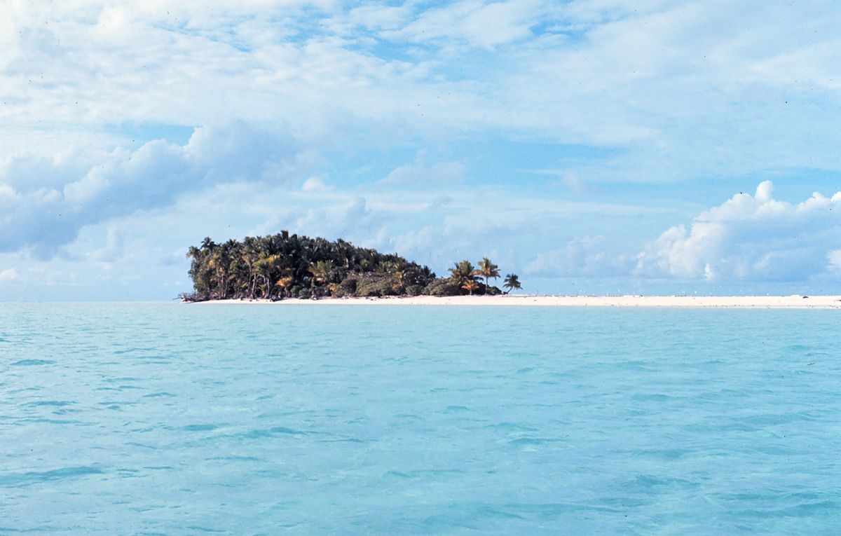deserted island pictures