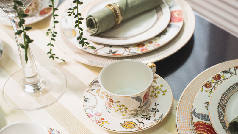 Heres How To Mix And Match Your Dinnerware With Style! | Kopin
