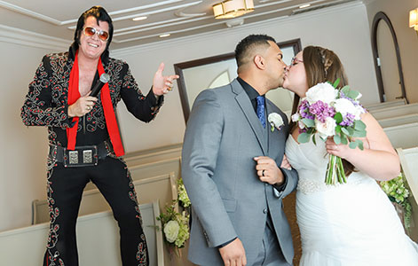 The Worlds First Elvis Wedding Chapel | Graceland Chapel