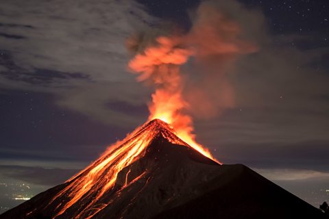 What happens when a volcano erupts? - BBC Bitesize