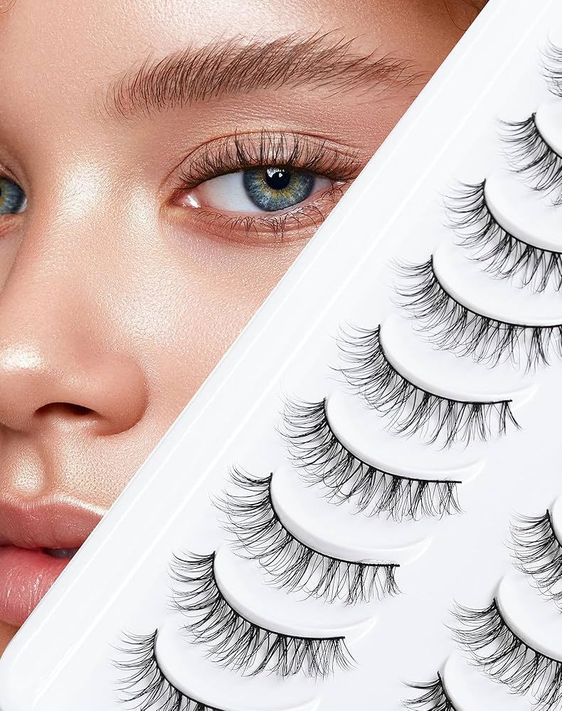 Natural Look False Eyelashes, Wispy Eyelashes, Faux Eyelashes, Small  Eyelashes, Volume Eyelashes, Soft Eyelash Band, 10 Pairs, D-M01 :  Amazon.de: ...