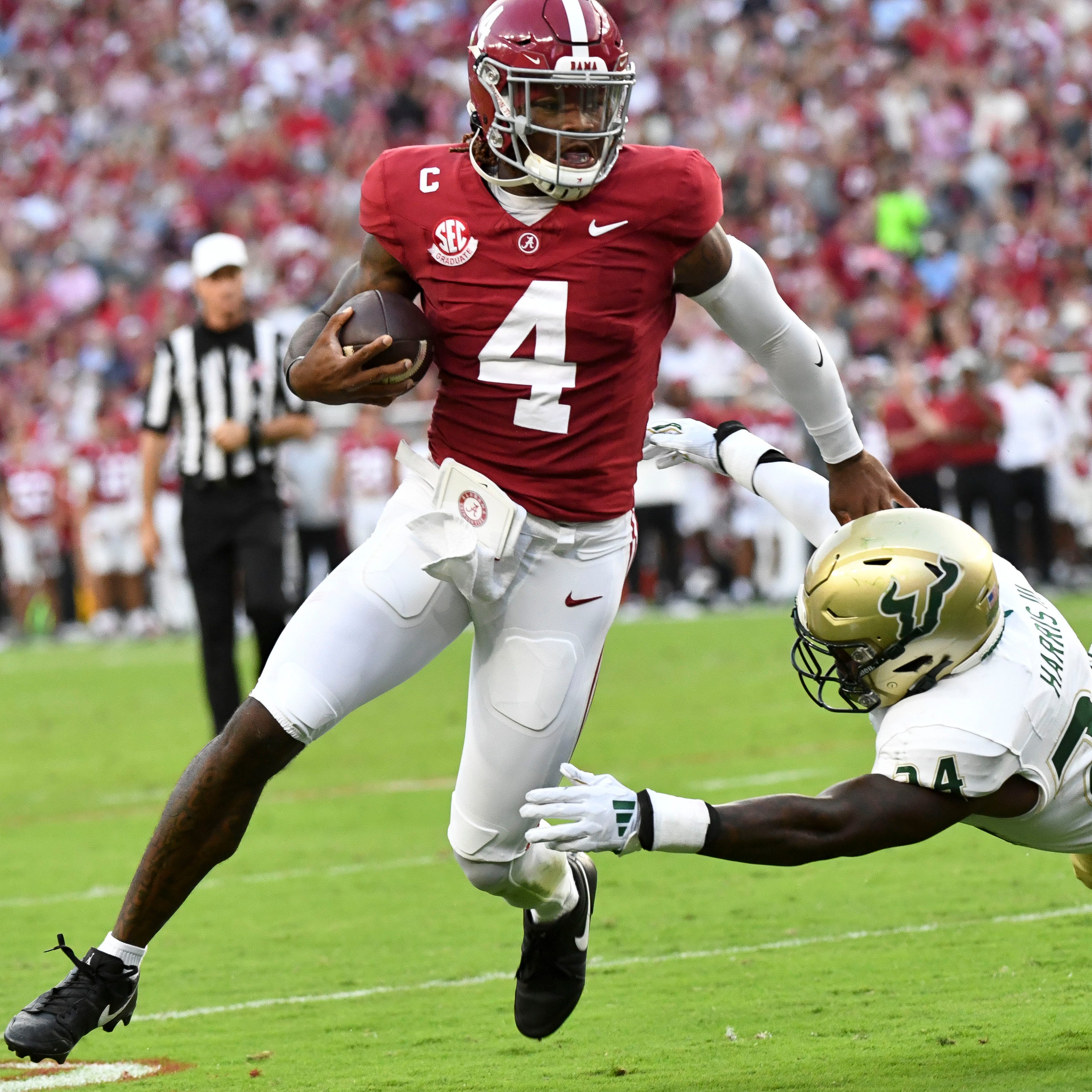 College football bowl games today: Schedule features five matchups