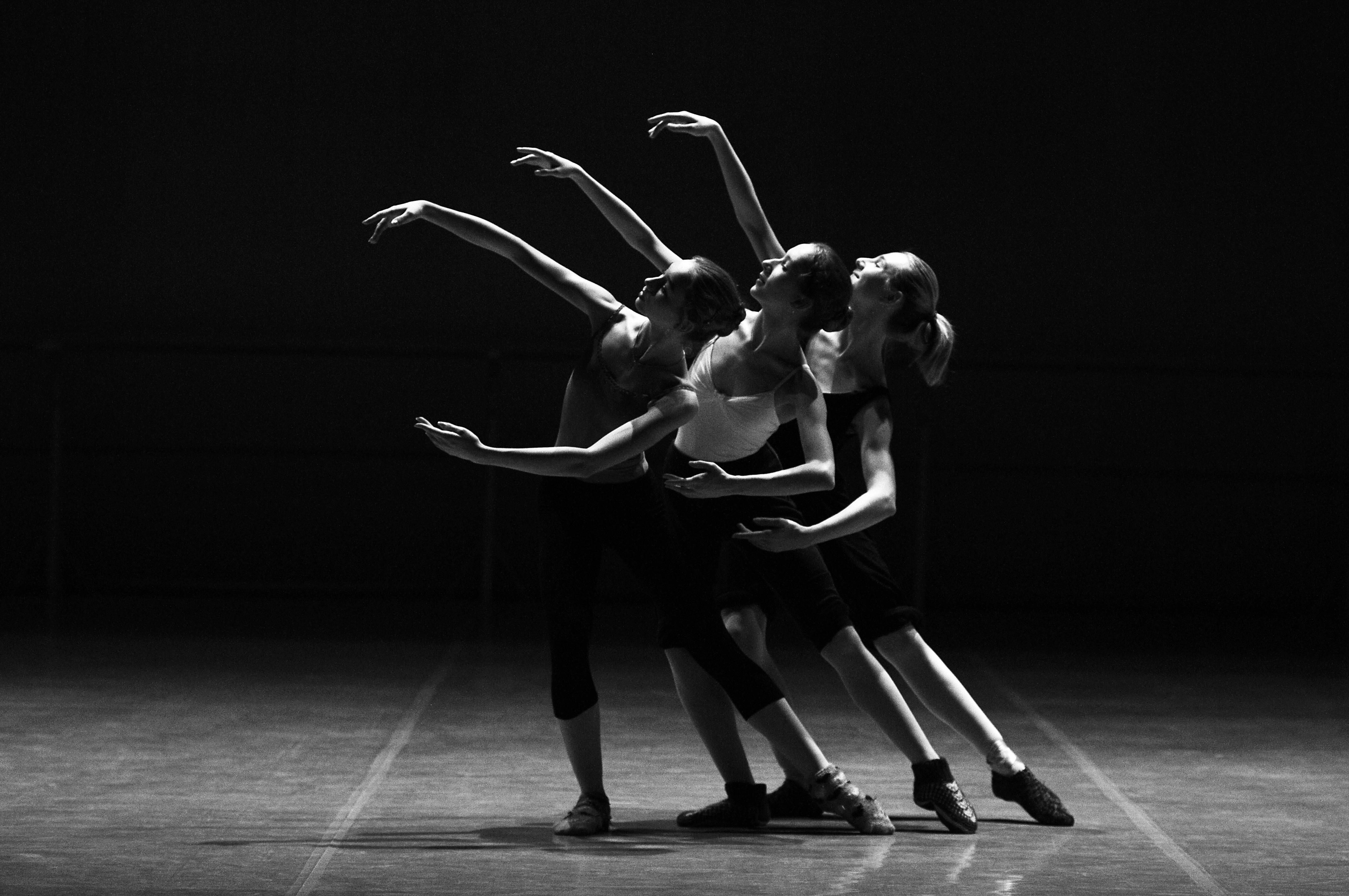 20,000+ Best Dance Photos · 100% Free Download · Pexels Stock Photos