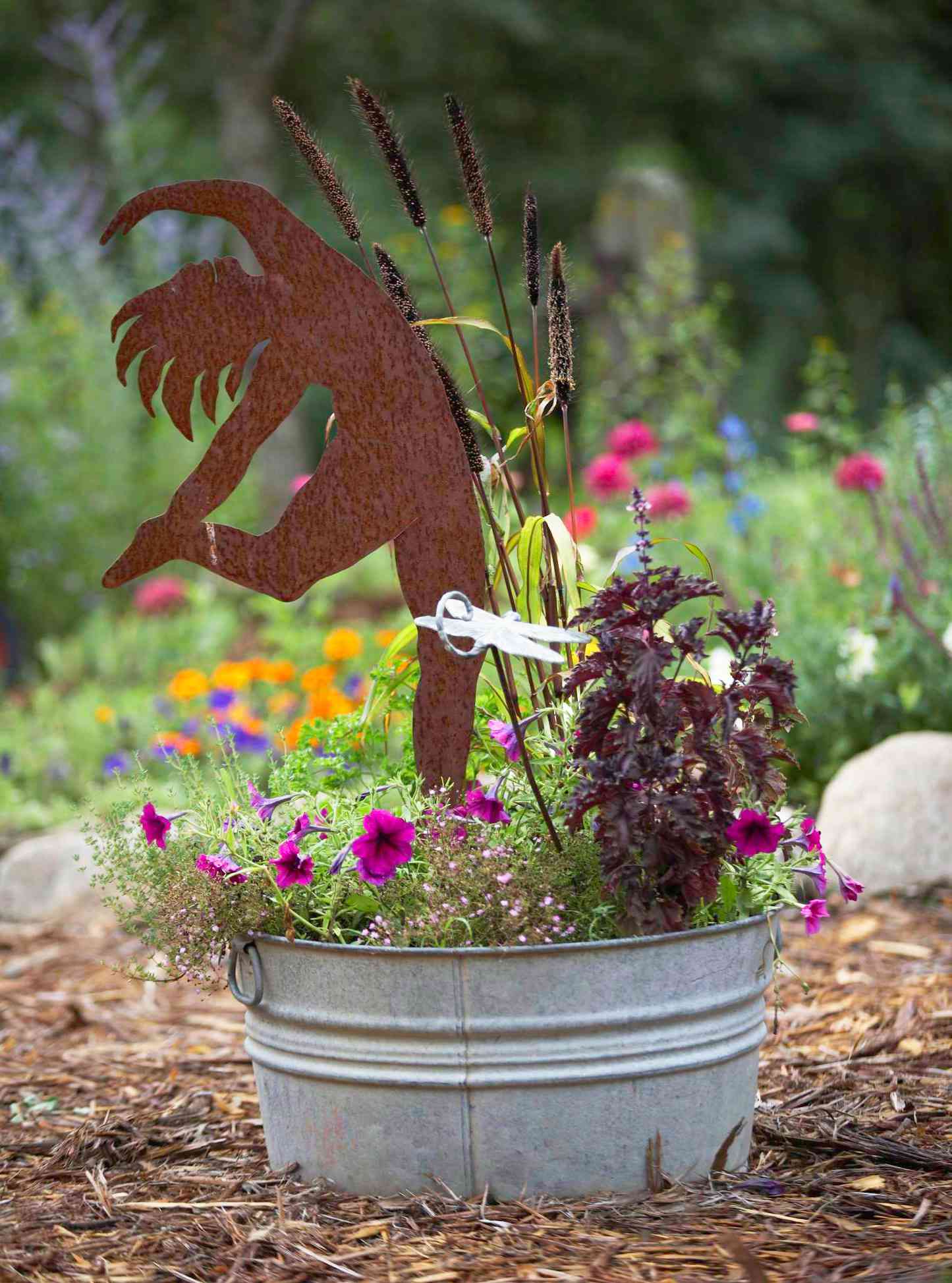 garden art images