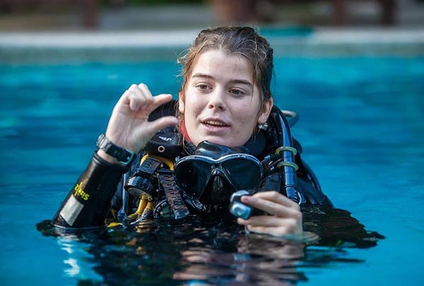 Women in Diving: Through the Eyes of a Female Scuba Diving Instructor