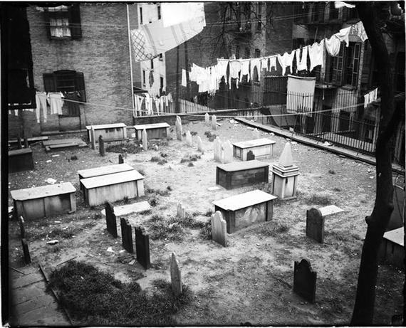 Manhattans Forgotten Graveyards, Under Public Parks, Famous ...