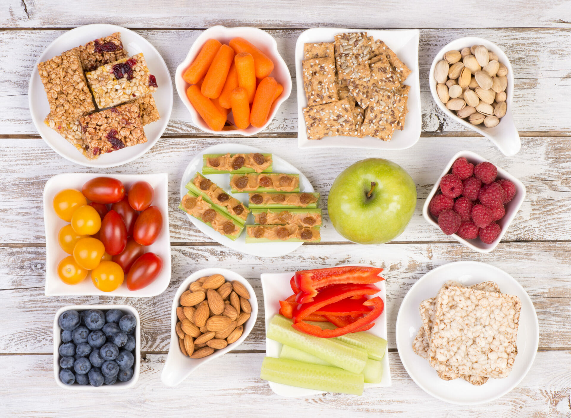 Snacking Right: Nutritionist-Recommended Snack Ideas - Holistic ...