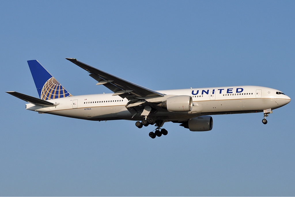 image of an airplane