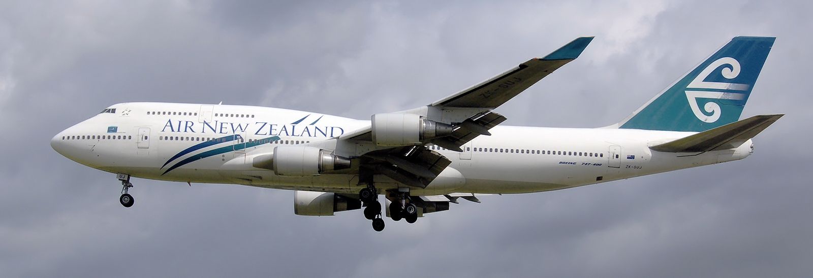 image of an airplane