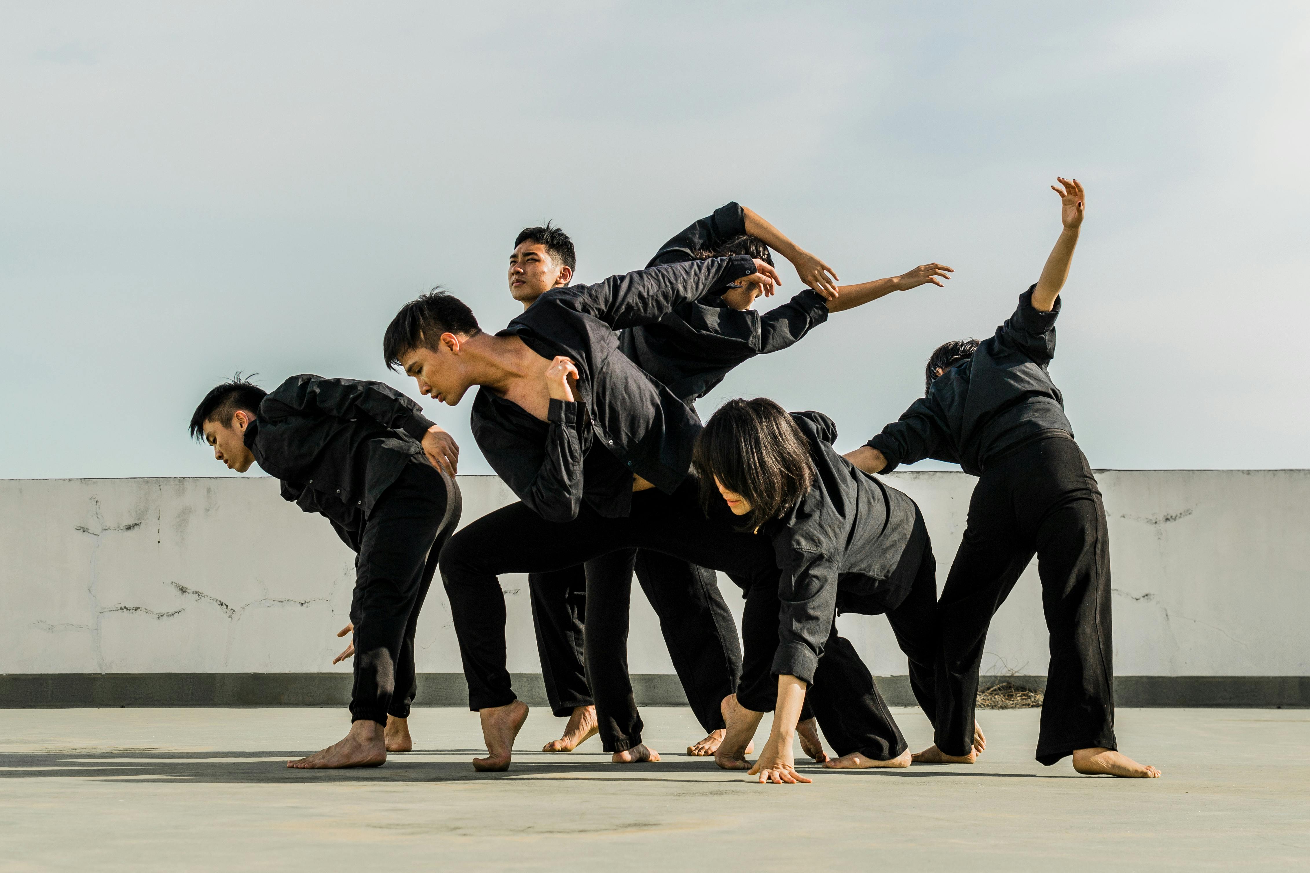 image of people dancing