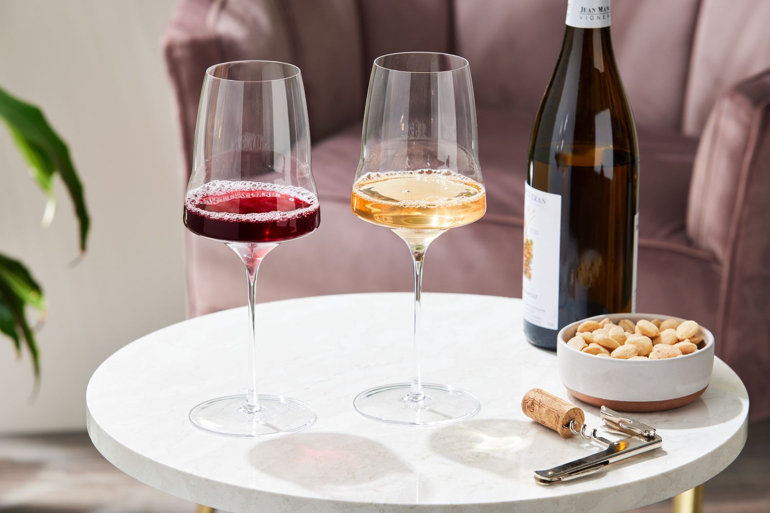 The Best Wine Glasses, Tested by Sommeliers