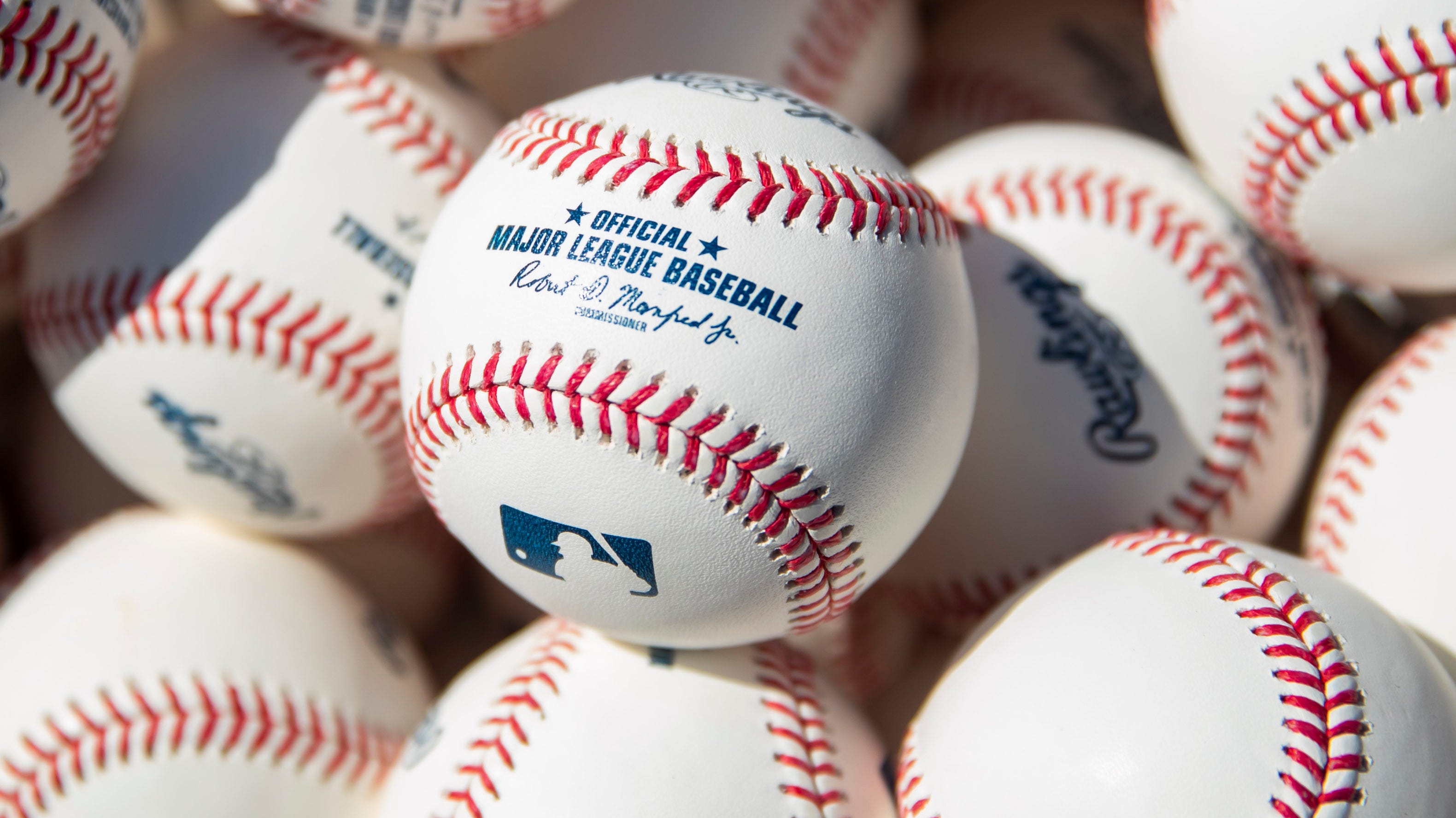 images of baseballs