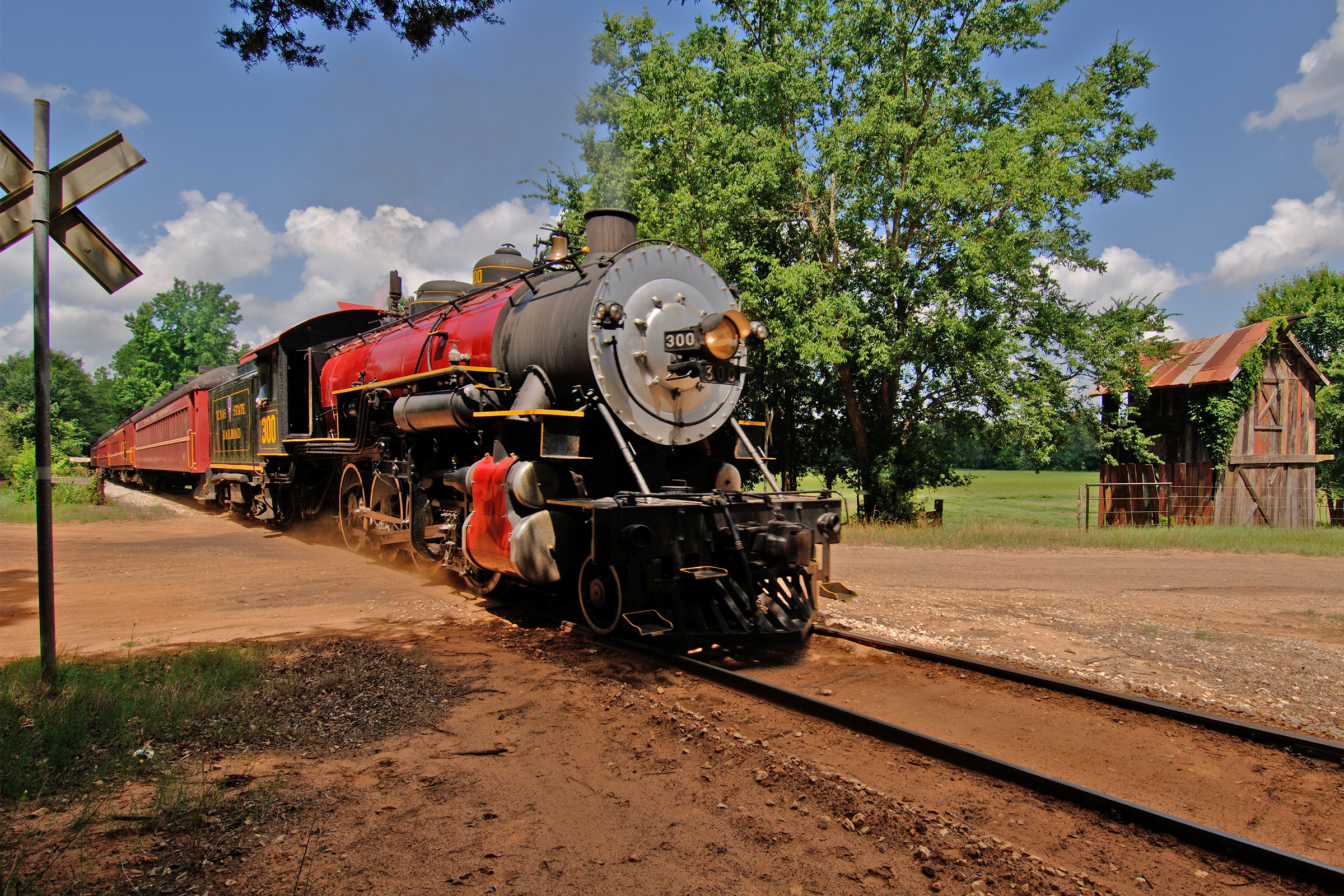 Texas Railroads &amp; Trains | Passenger Trains &amp; Polar Express
