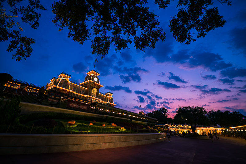 Empty Magic Kingdom Morning: Extra, Extra Magic Hours Report ...