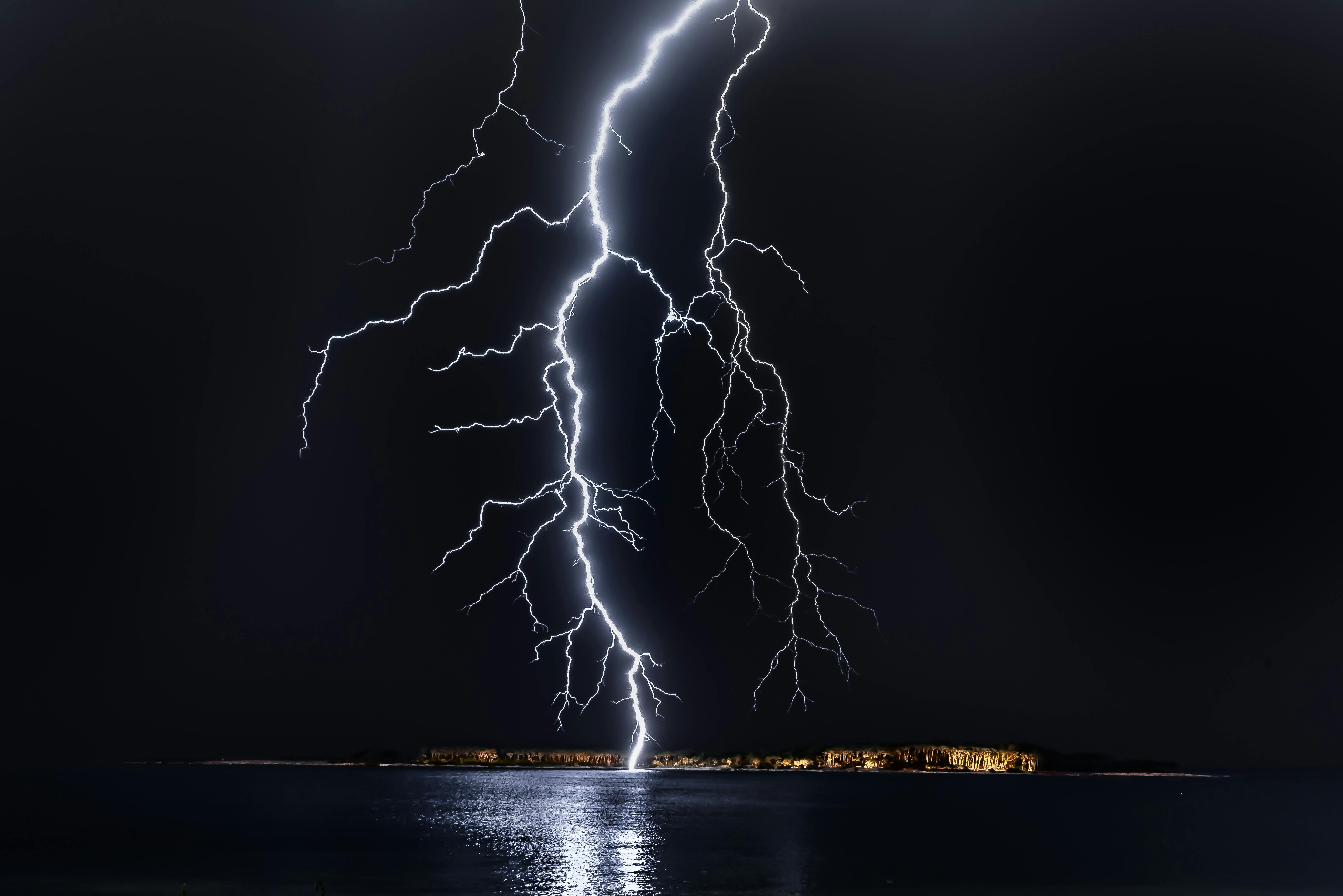 Lightning Bolt Photos, Download The BEST Free Lightning Bolt Stock ...